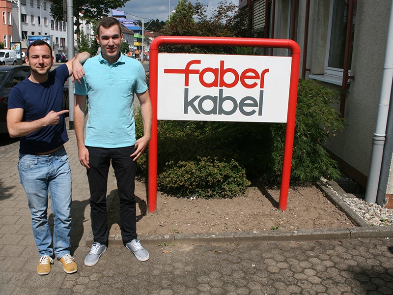 Three apprentices start into the future with Kabel.