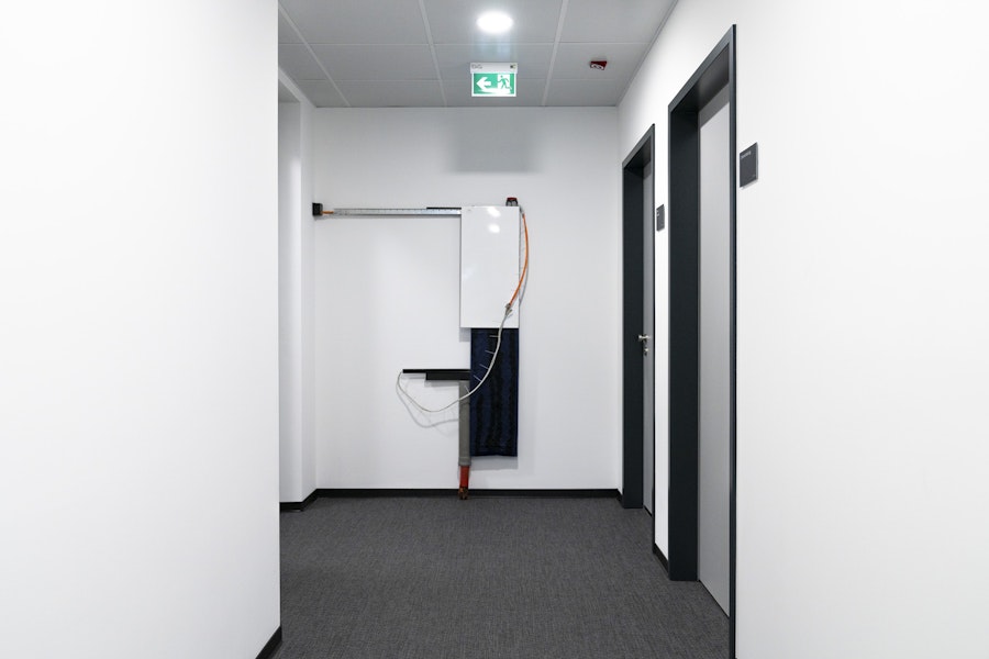 passageways, Julius Gödtel, Rohre und Kabel
