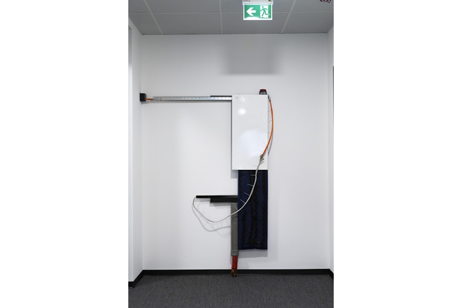 passageways, Julius Gödtel, Rohre und Kabel