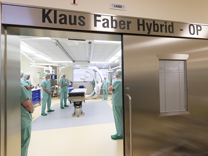 How cables save lives. The Klaus Faber Hybrid Operating Theatre