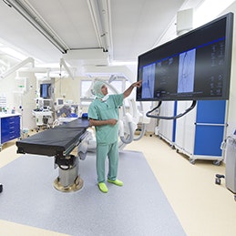 How cables save lives. The Klaus Faber Hybrid Operating Theatre